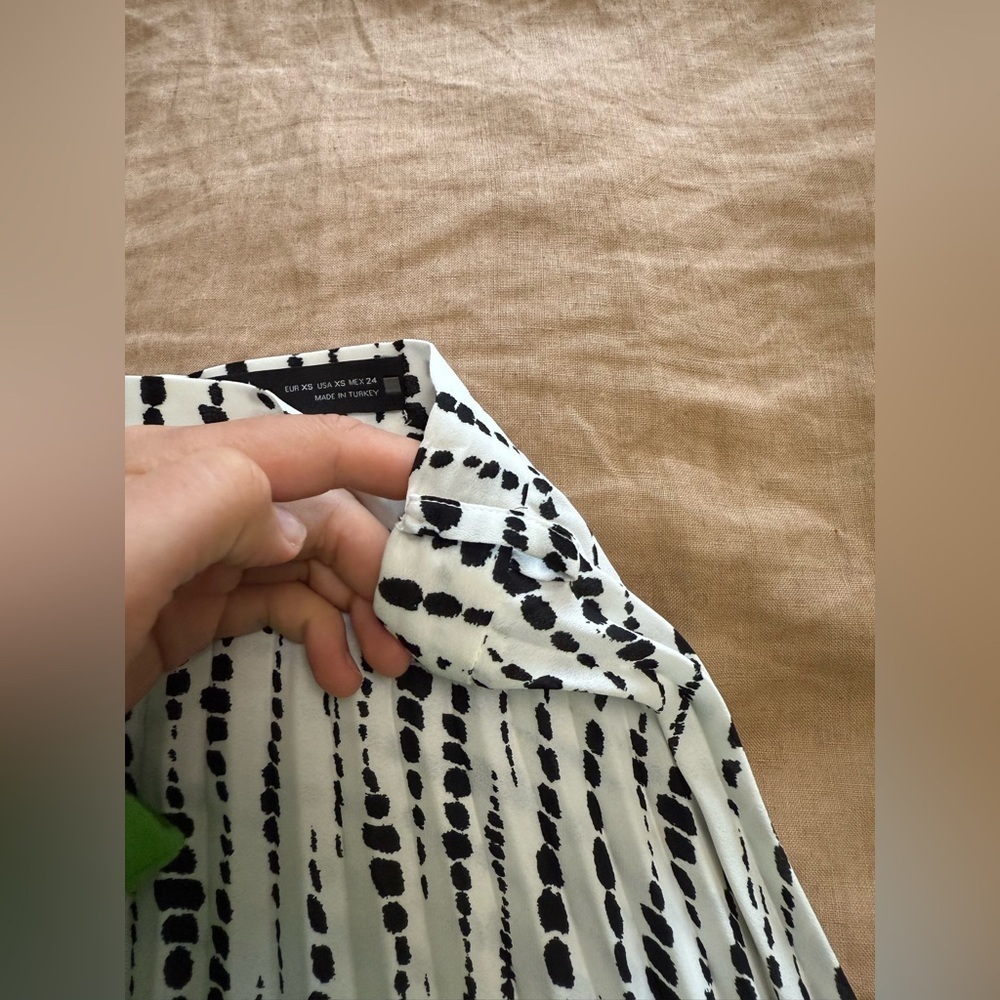 Zara Elegant Black and White pleated Women's midi Skirt - Picture 7 of 8